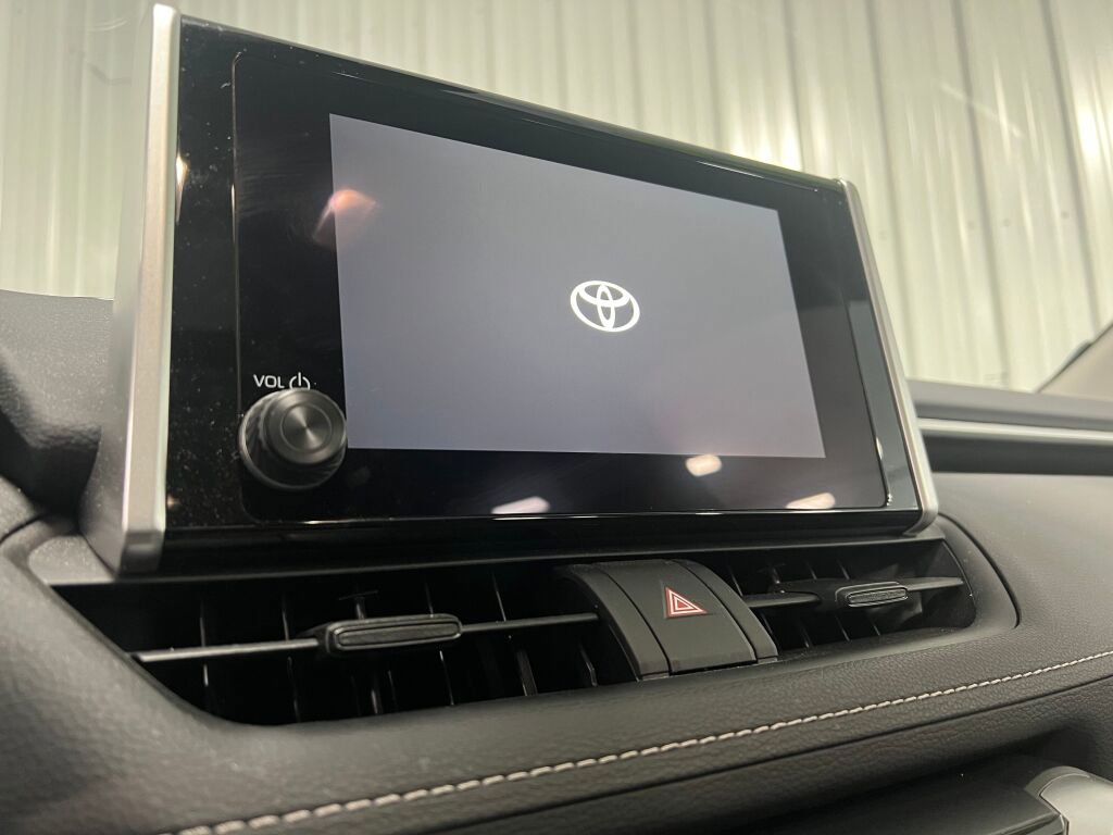 Used 2024 Toyota RAV4 XLE image 9