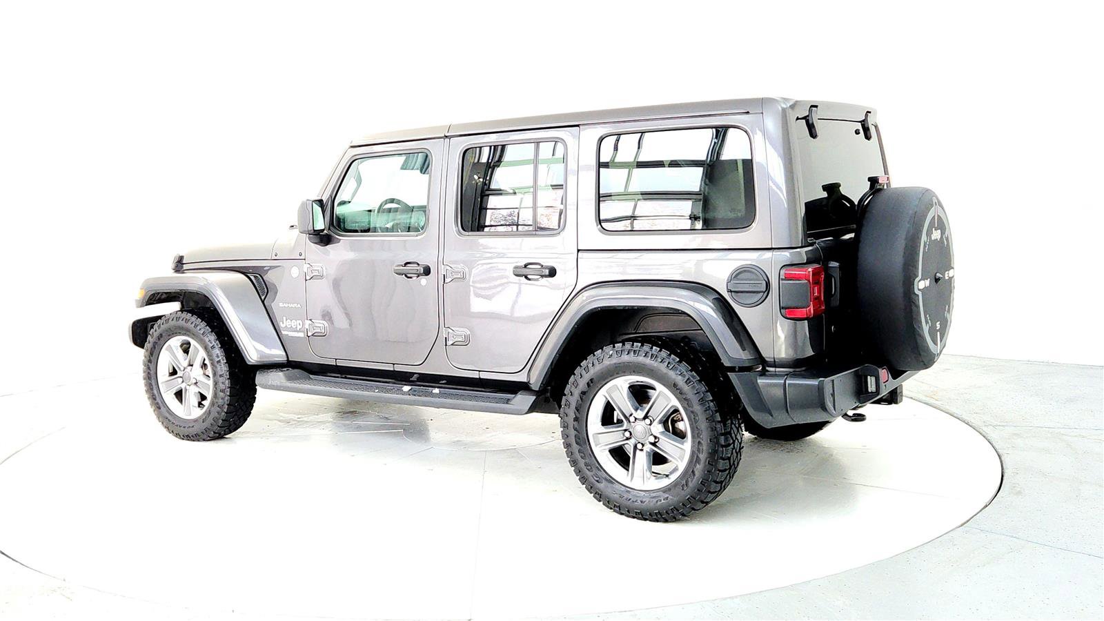 Used 2019 Jeep Wrangler Unlimited Sahara w/ Dual Top Group image 4