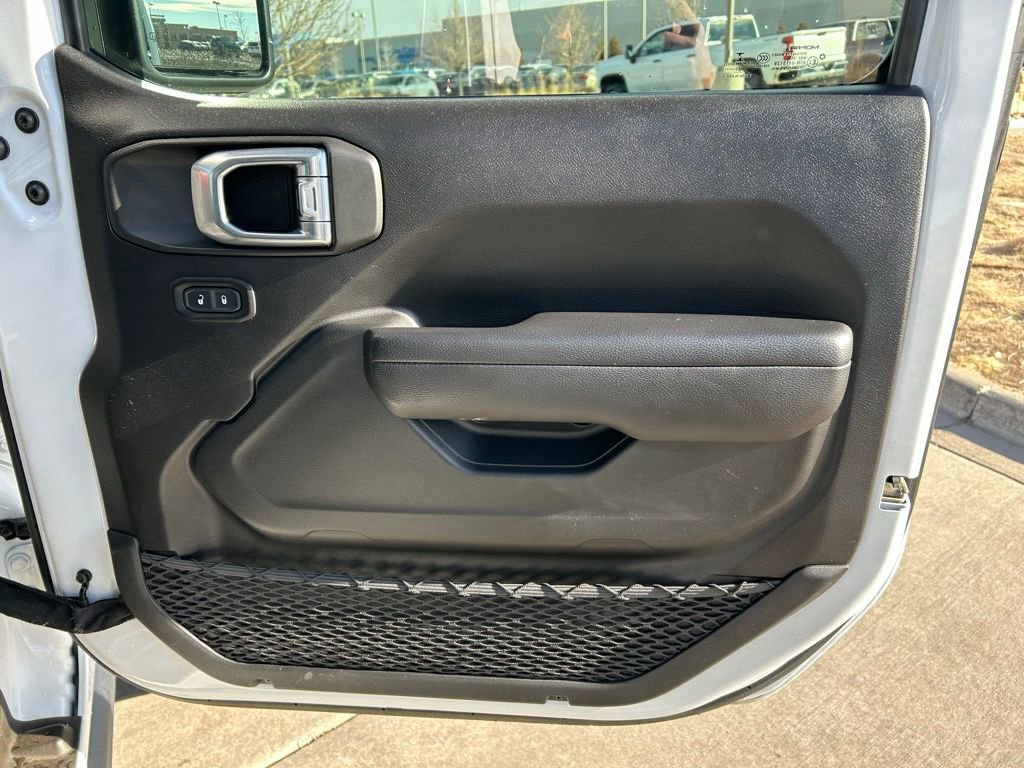 Used 2021 Jeep Wrangler Unlimited Rubicon image 31