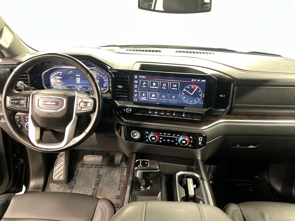 Certified 2023 GMC Sierra 1500 SLT w/ SLT Premium Package AWD/4WD image 17