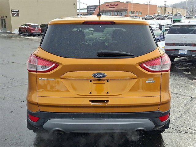 Used 2016 Ford Escape SE image 5
