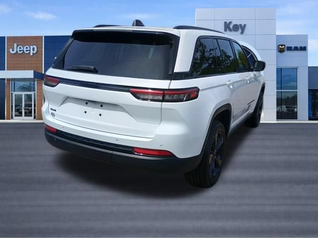 Certified 2023 Jeep Grand Cherokee Altitude AWD/4WD image 6
