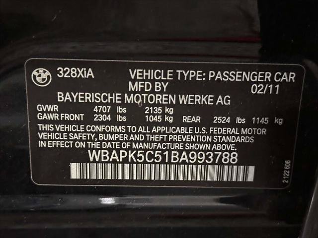 Used 2011 BMW 328i xDrive Sedan AWD/4WD image 30