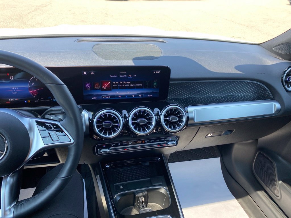 Used 2026 Mercedes-Benz GLB 250 4MATIC image 17