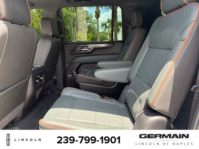 Used 2025 GMC Yukon XL AT4 w/ AT4 Premium Package AWD/4WD image 13
