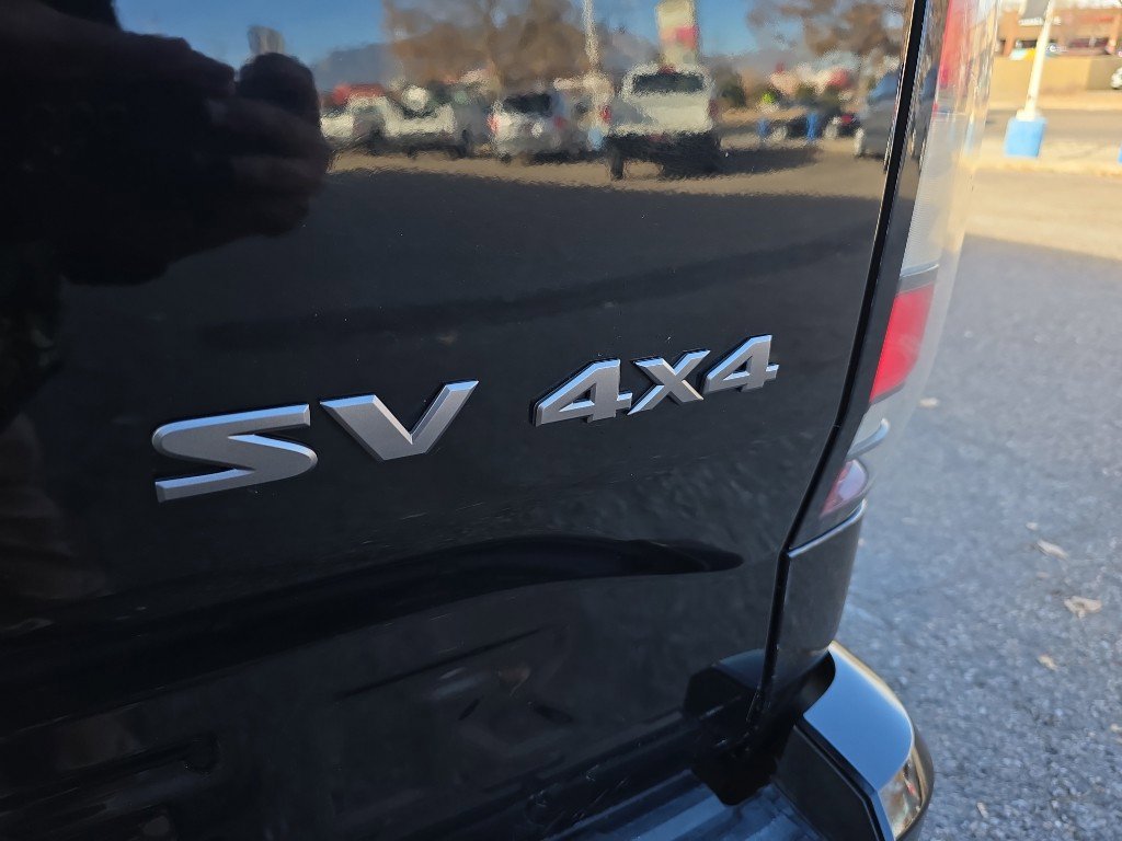 Used 2022 Nissan Frontier SV image 9