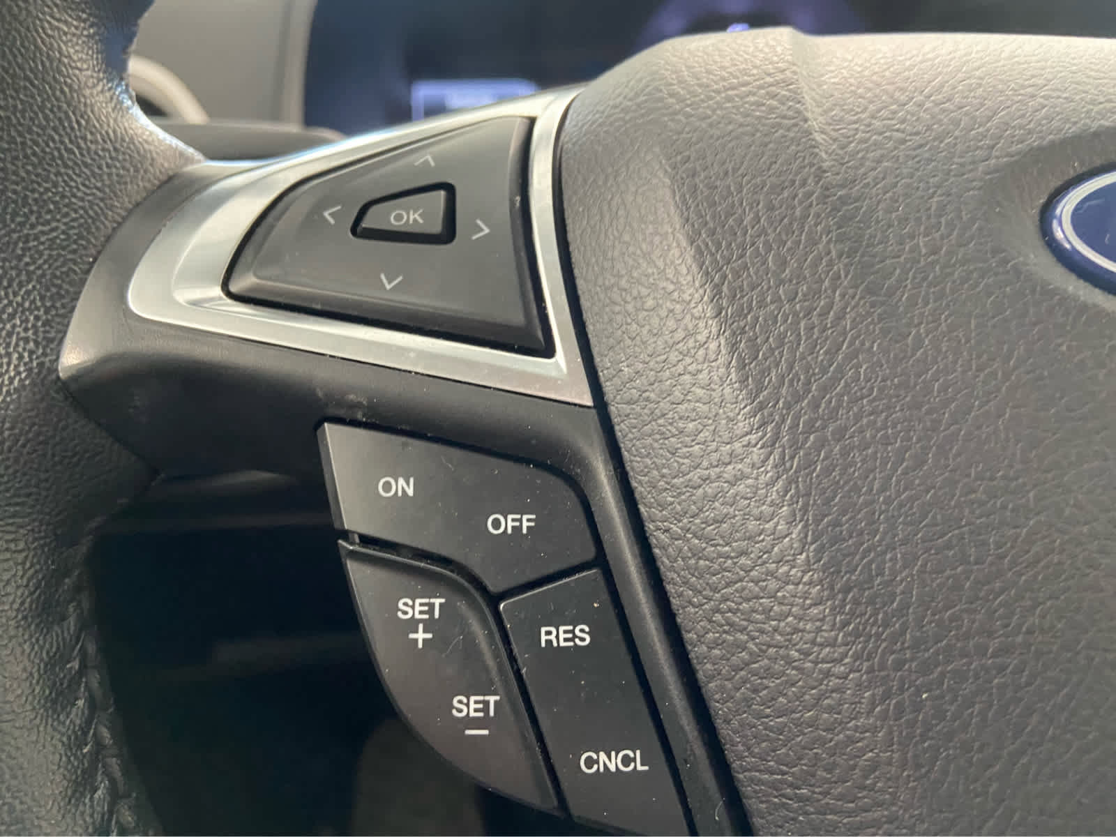 Used 2024 Ford Edge SEL w/ Convenience Package AWD/4WD image 25