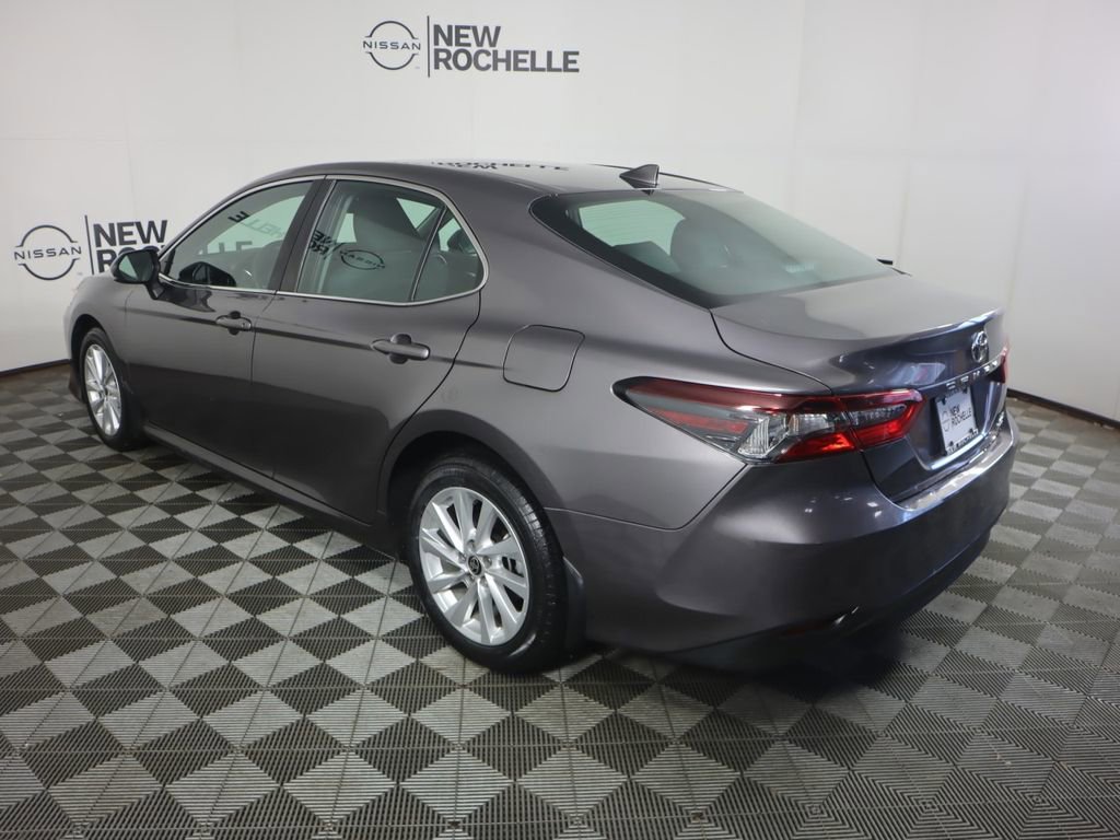Used 2023 Toyota Camry LE image 8