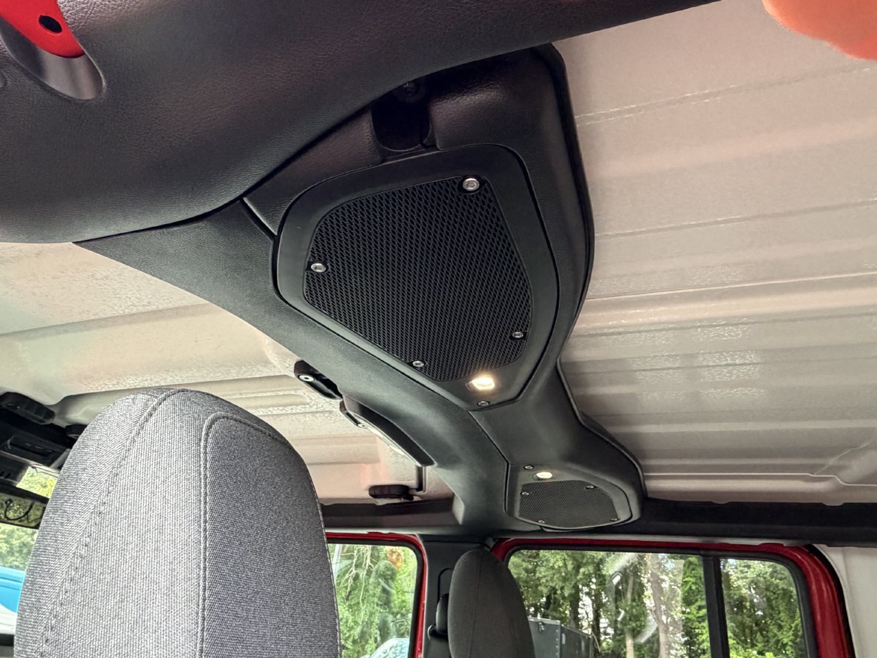 Used 2024 Jeep Wrangler Unlimited Sport AWD/4WD image 19