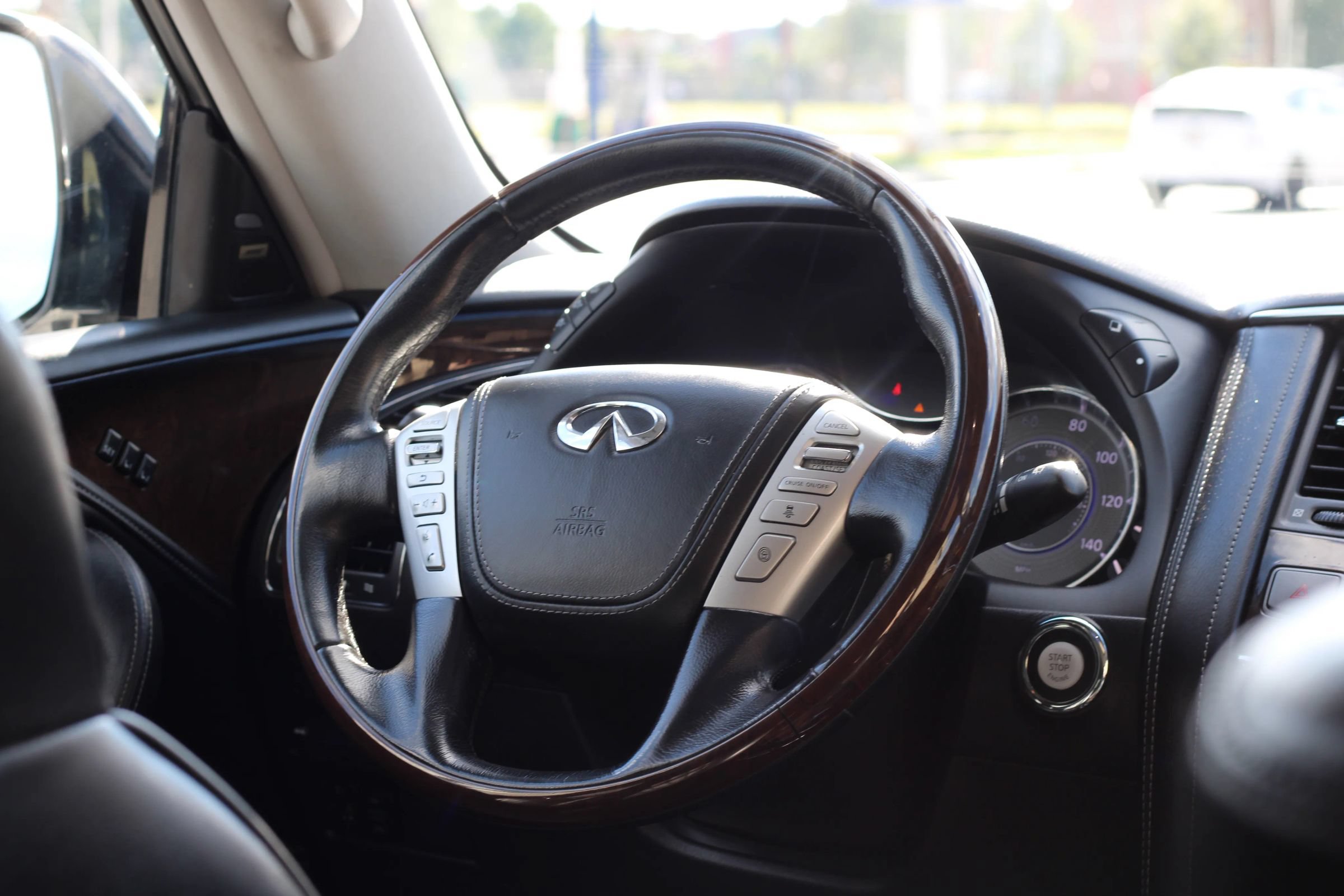 Used 2019 INFINITI QX80 Luxe w/ 22" Wheel Package AWD/4WD image 15