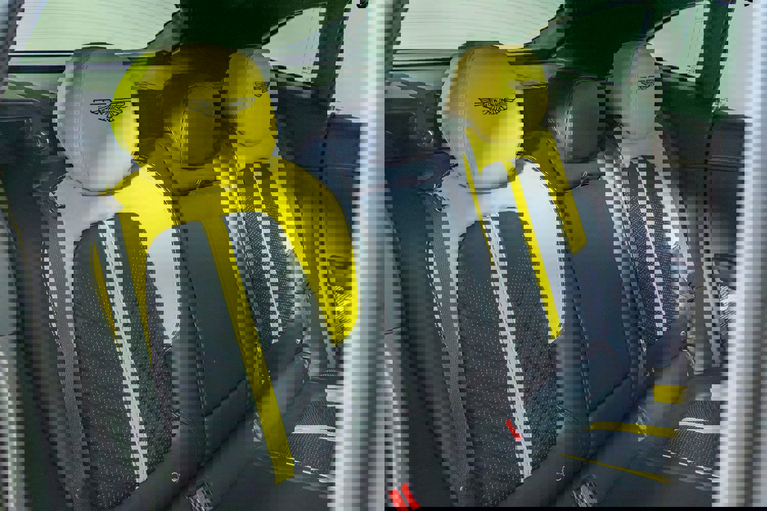 Used 2023 Aston Martin DBX 707 image 34