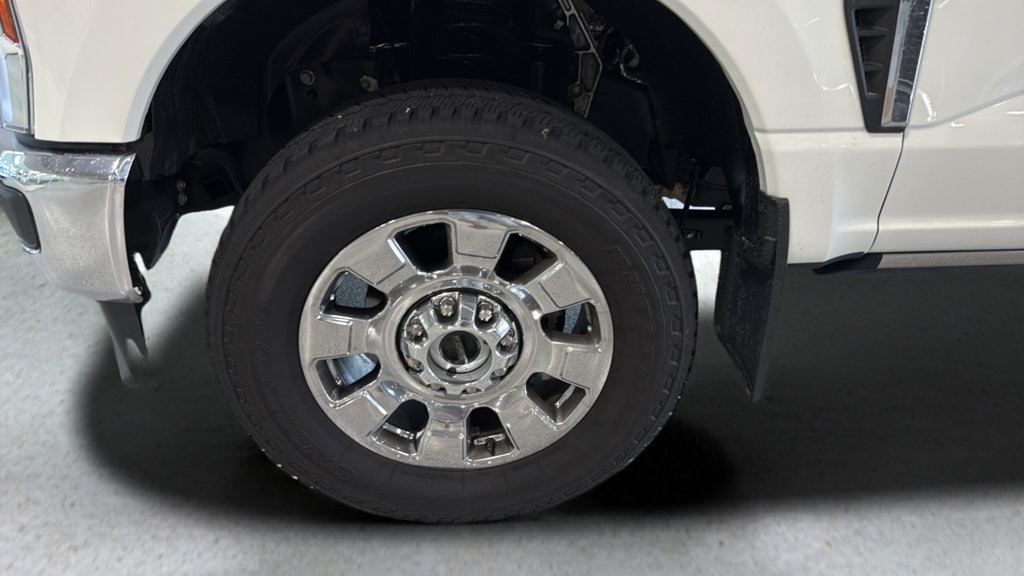 Used 2025 Ford F350 King Ranch w/ Chrome Package AWD/4WD image 19