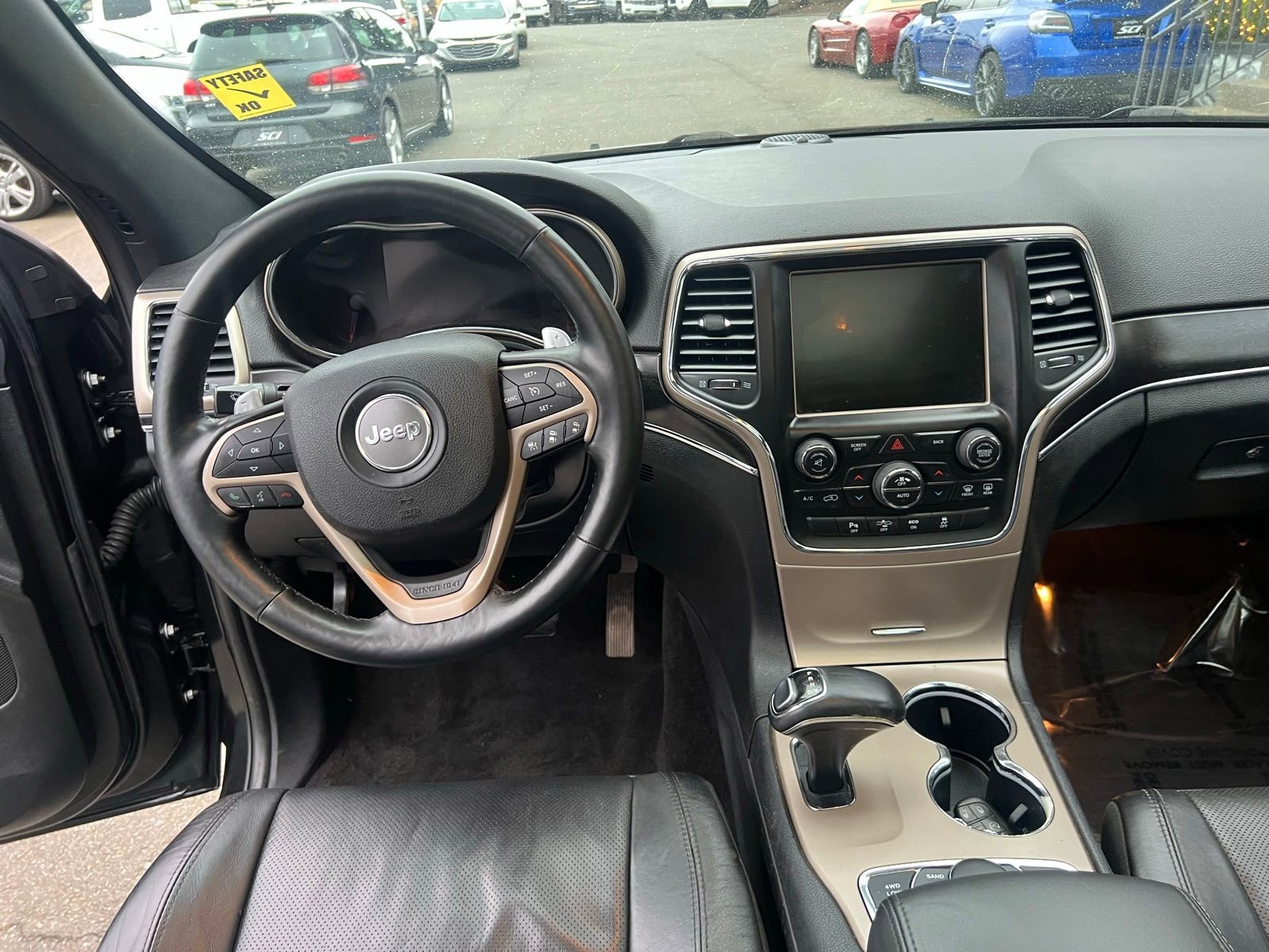 Used 2014 Jeep Grand Cherokee Limited w/ Luxury Group II AWD/4WD image 17