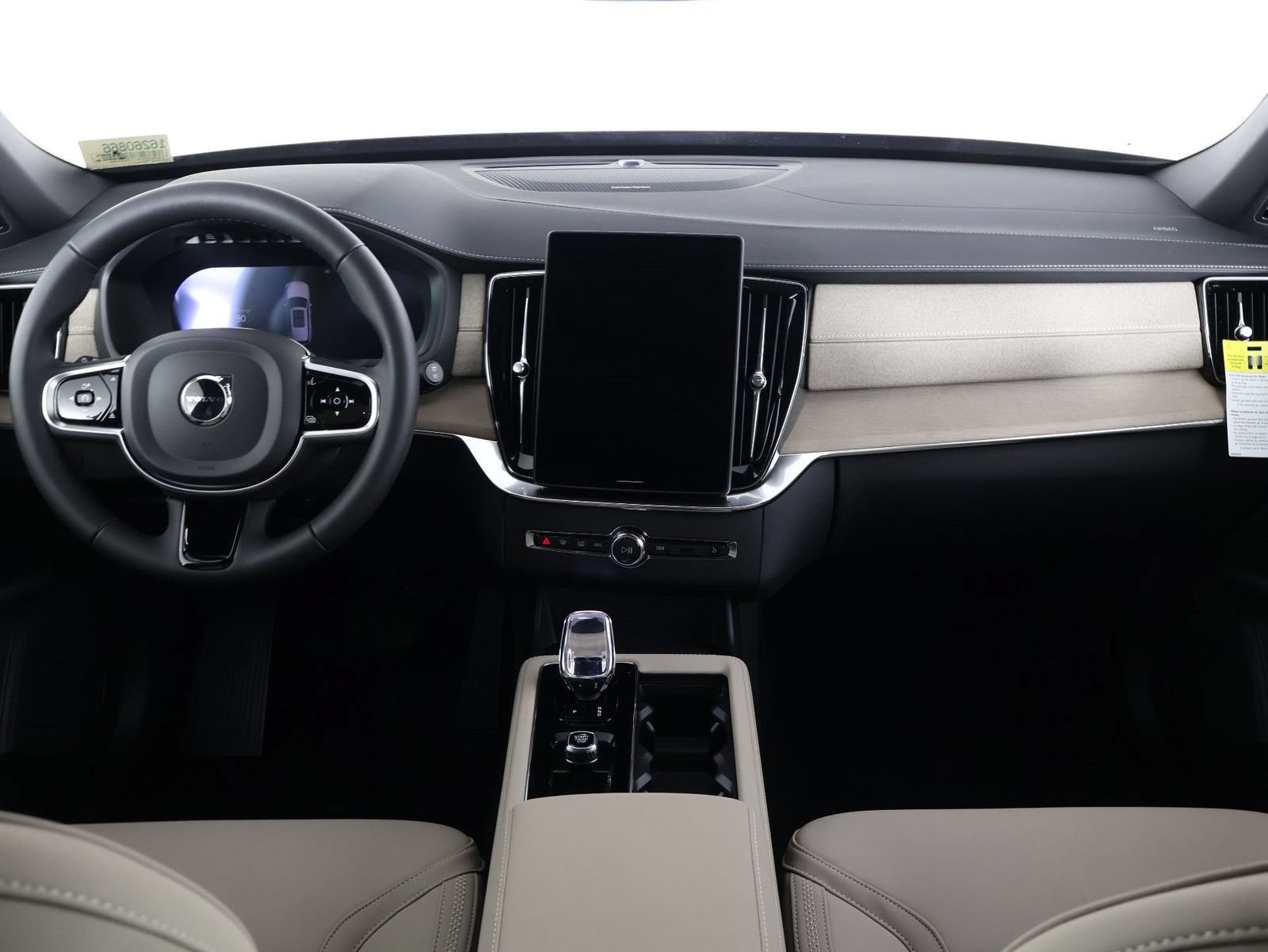 New 2026 Volvo XC90 B6 Plus w/ Protection Package AWD/4WD image 5