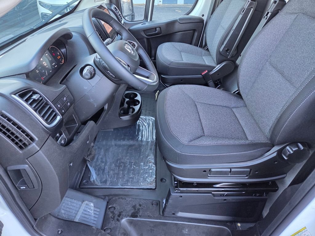 New 2024 RAM ProMaster 3500 w/ Quick Order Package 22H SLT+ FWD image 7