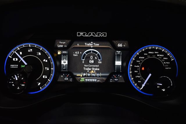 Used 2022 RAM 1500 Limited w/ Off-Road Group image 29