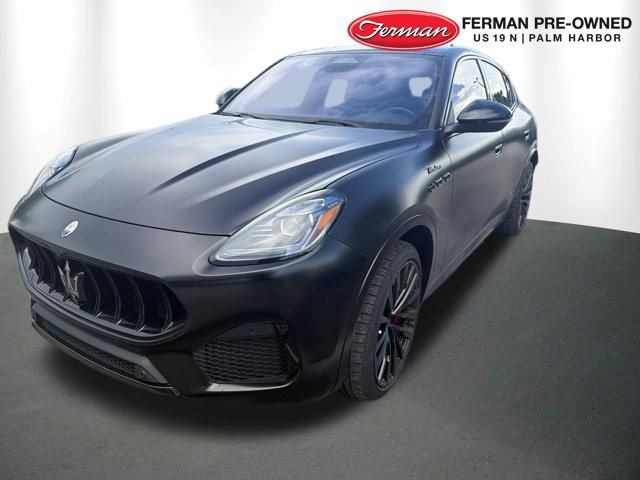 Used 2023 Maserati Grecale Modena AWD/4WD image 3