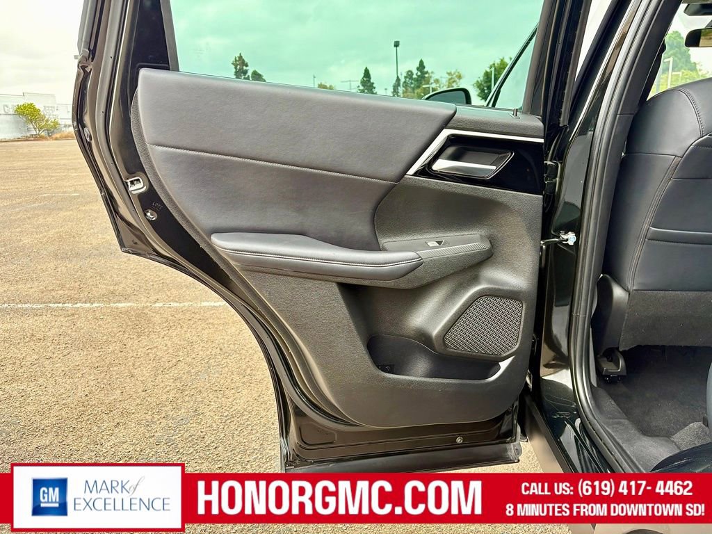 Used 2022 Mitsubishi Outlander SE image 18