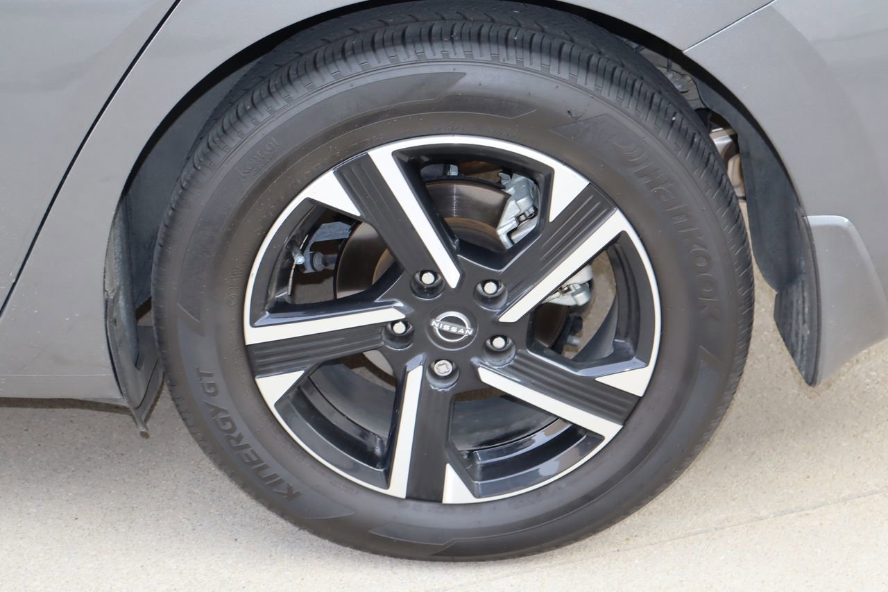 Used 2024 Nissan Sentra SV w/ Lighting Package FWD image 26