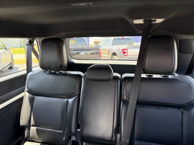 Used 2025 Ford Expedition Max Platinum w/ Stealth Appearance Package AWD/4WD image 41