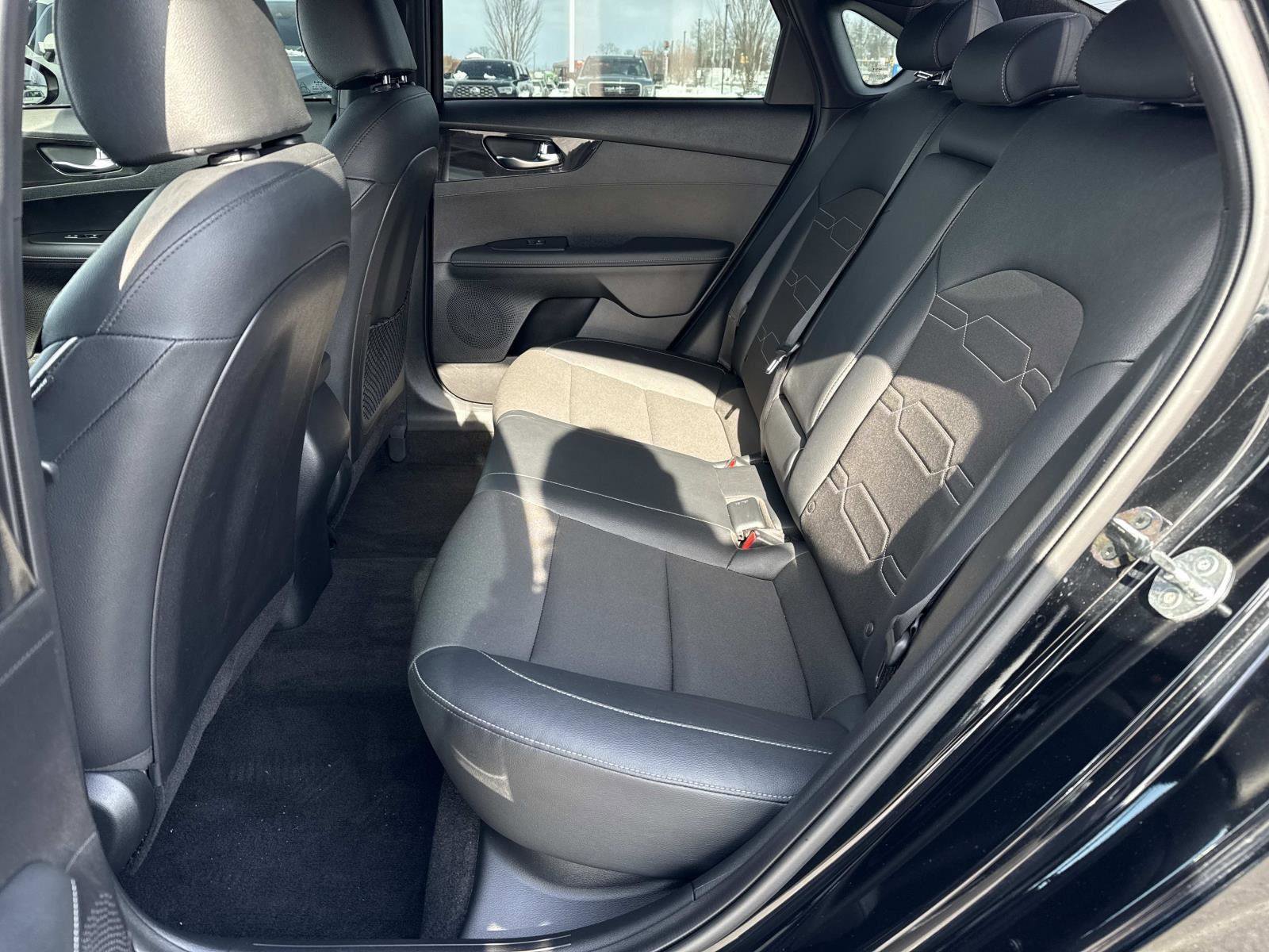 Used 2024 Kia Forte GT-Line image 21