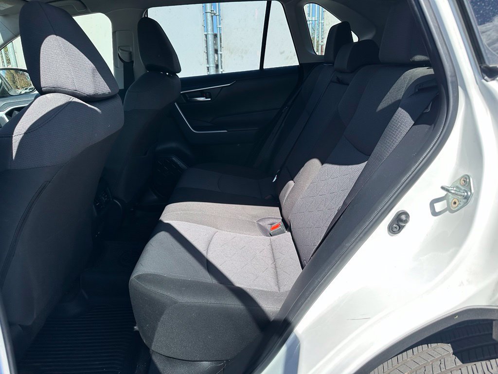 Used 2025 Toyota RAV4 XLE FWD image 10