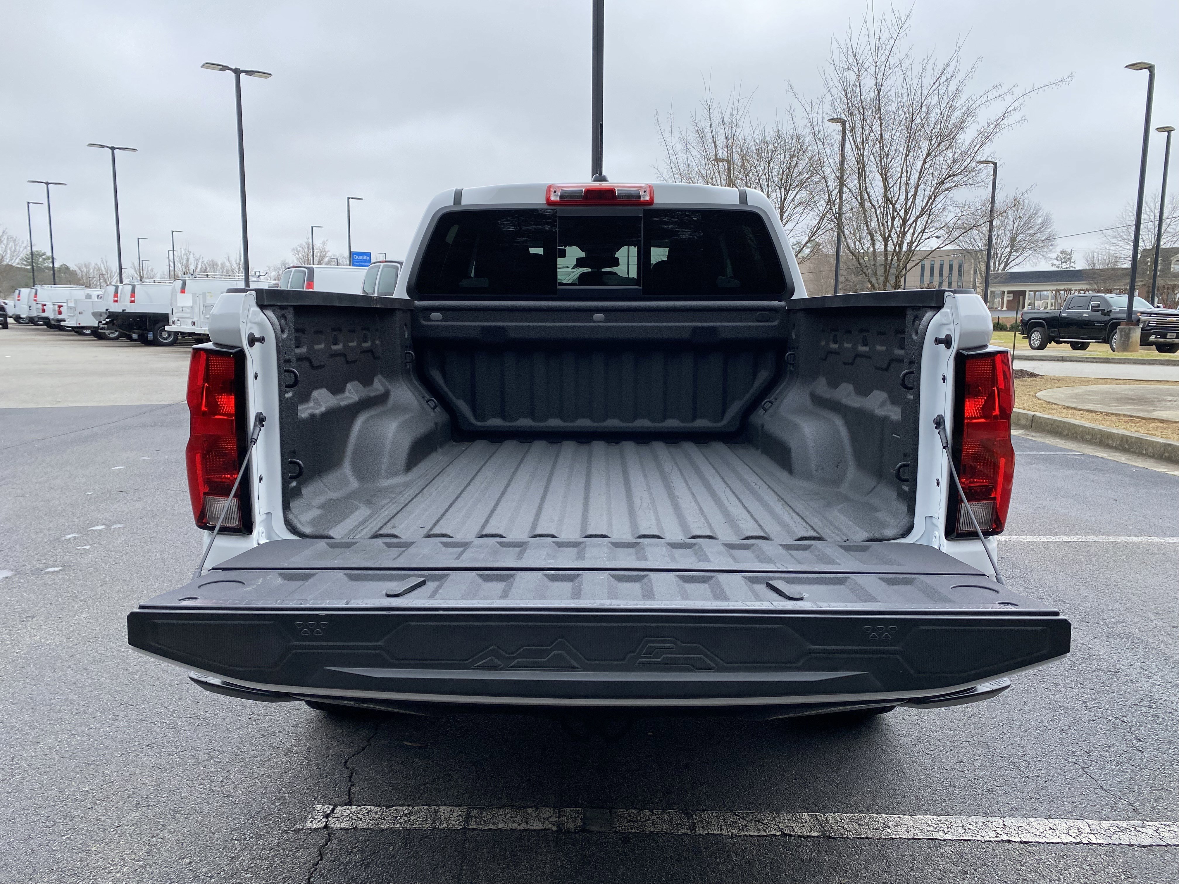 Used 2025 Chevrolet Colorado W/T w/ WT Convenience Package II image 11