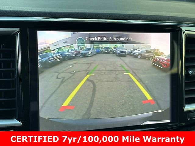 Certified 2023 Chrysler Pacifica Touring-L FWD image 24