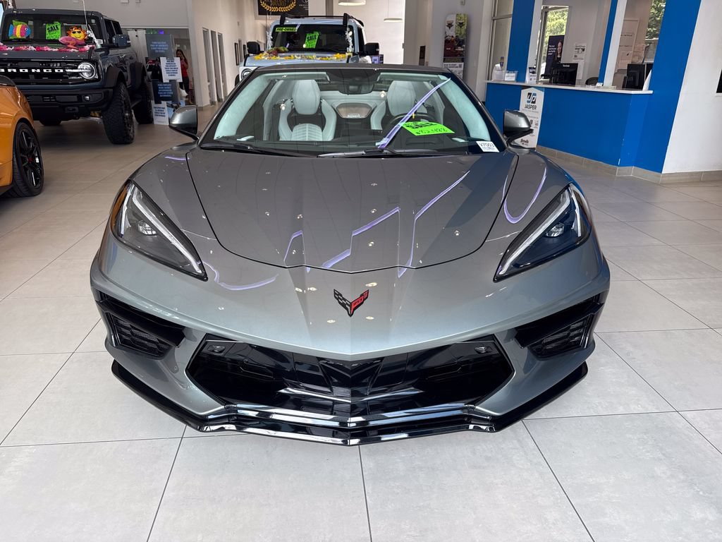 Used 2023 Chevrolet Corvette Stingray Premium Conv w/ Z51 Performance Package RWD image 2