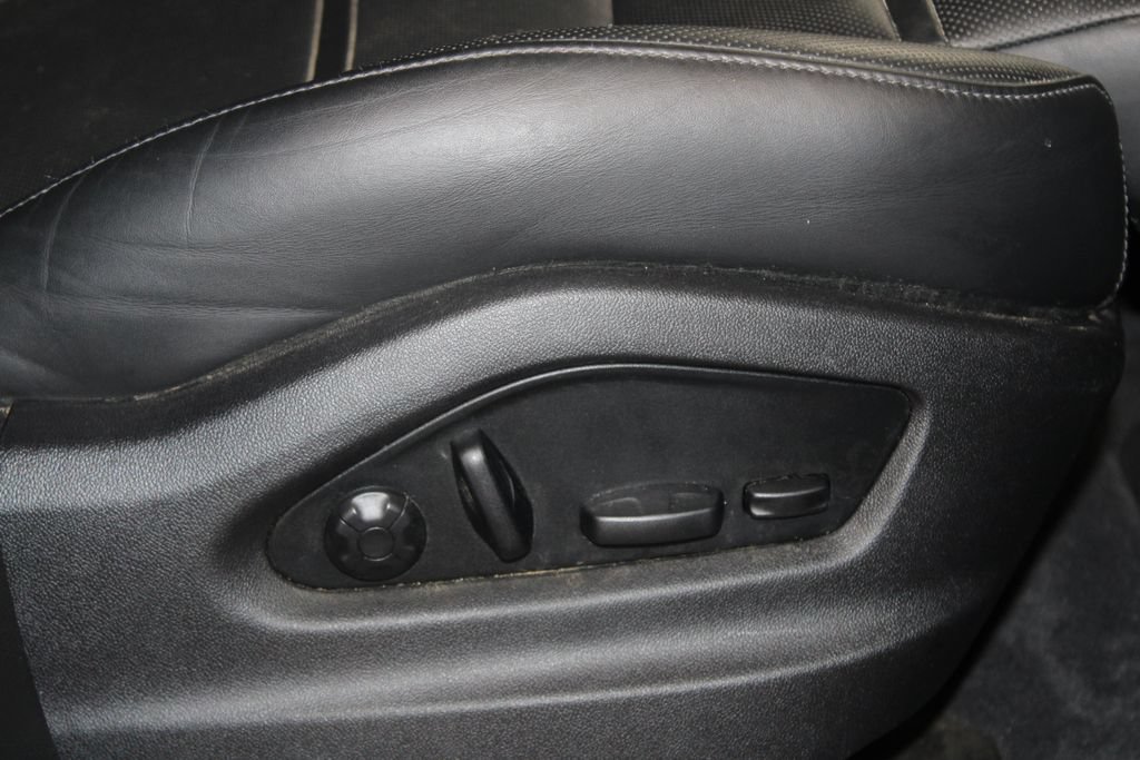 Used 2024 Porsche Cayenne Coupe AWD/4WD image 26