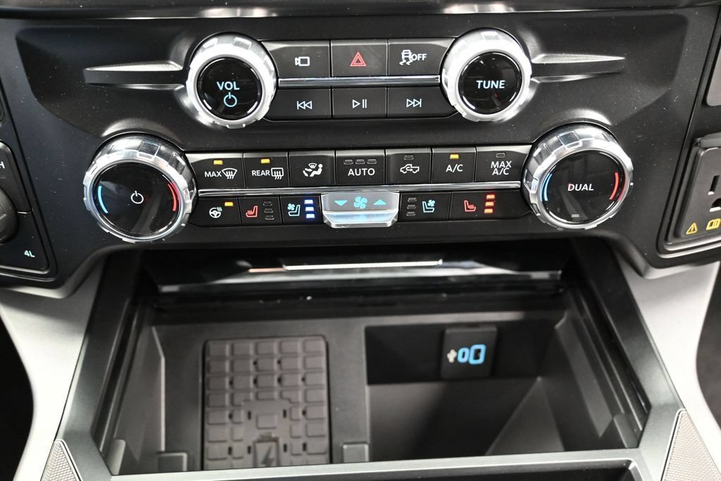 New 2026 Ford F250 Lariat w/ Lariat Premium Package AWD/4WD image 30
