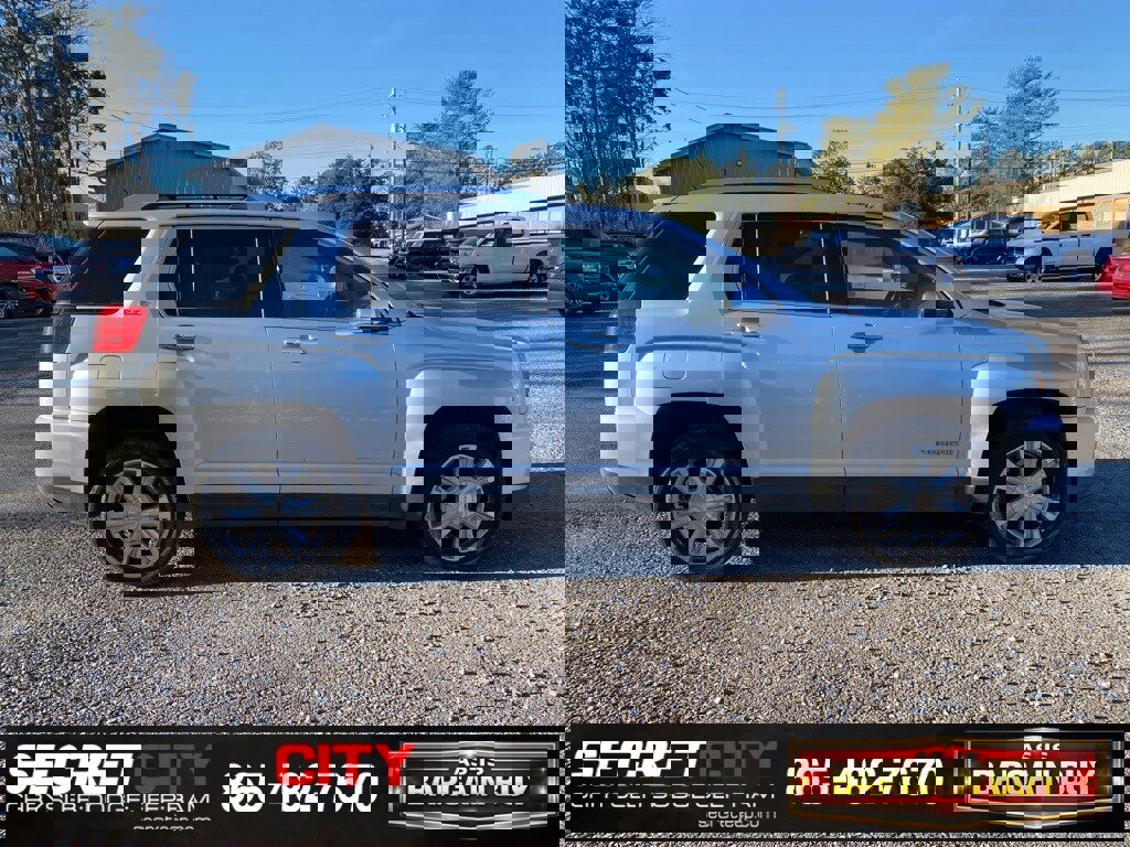 Used 2017 GMC Terrain SLT image 4