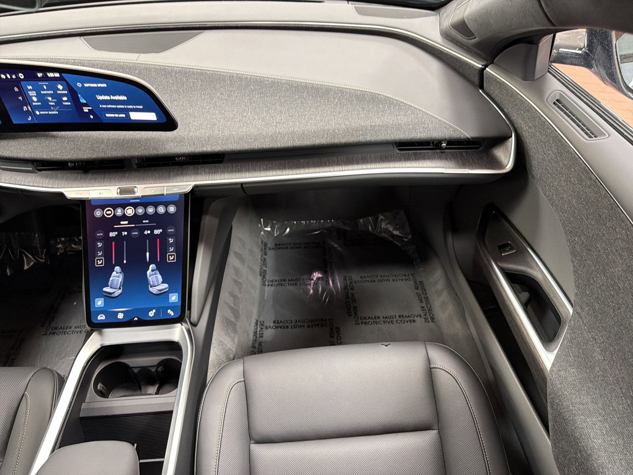 Used 2024 Lucid Air Pure image 27