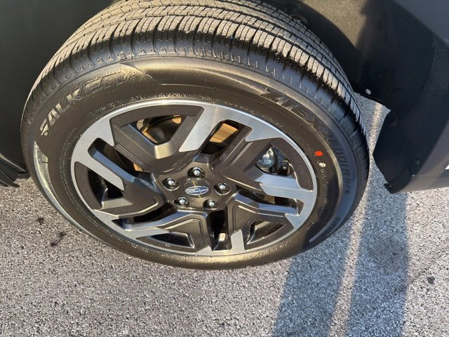 Used 2025 Subaru Forester Premium image 38