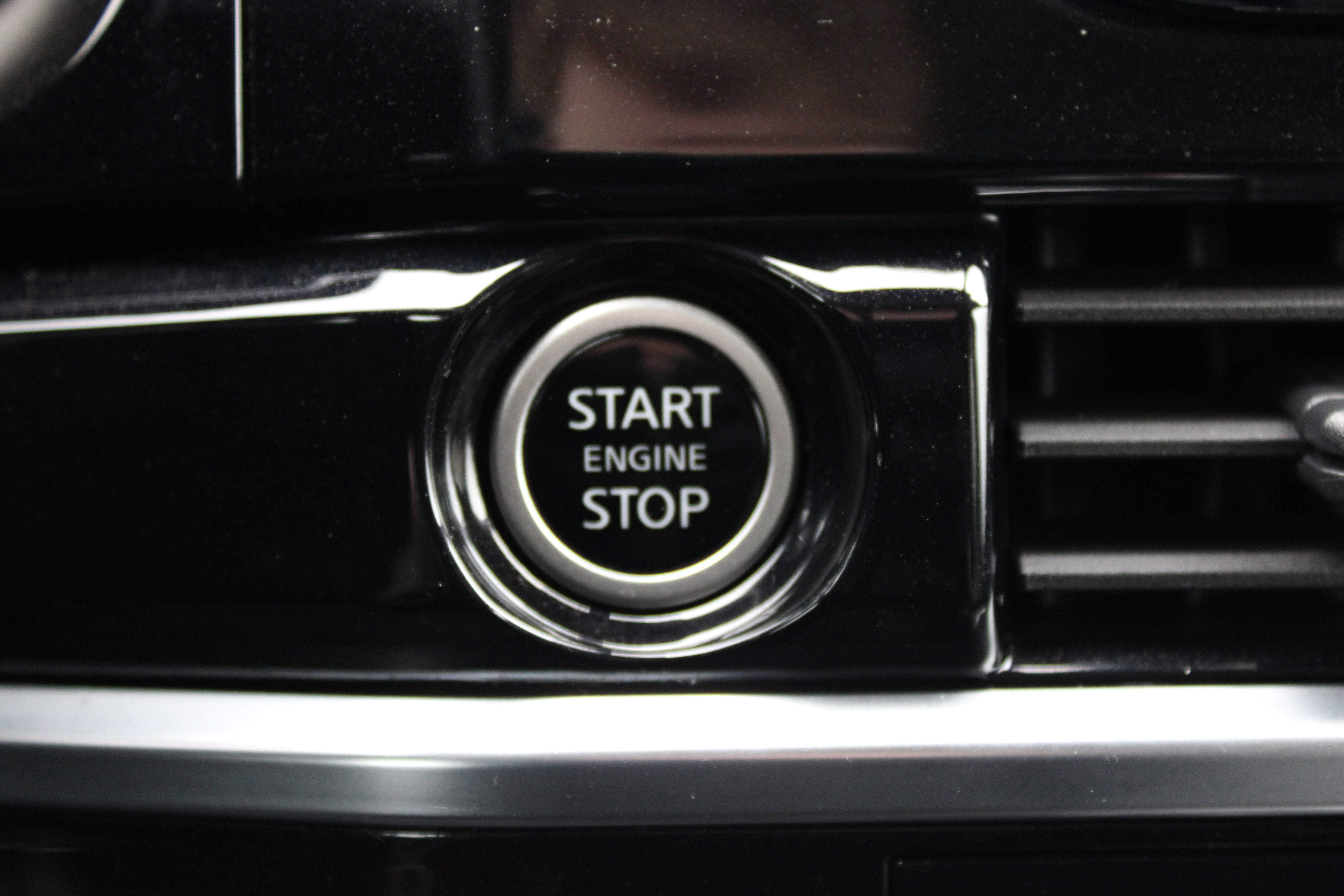 Certified 2023 Nissan Pathfinder SL image 19