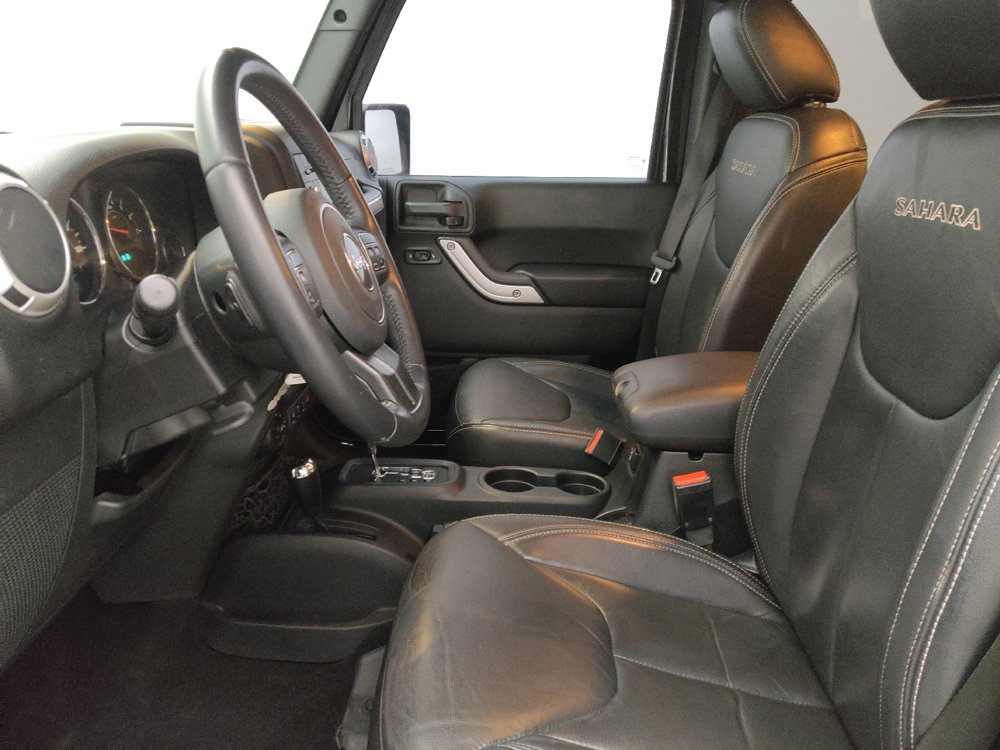 Used 2018 Jeep Wrangler Unlimited Sahara image 17