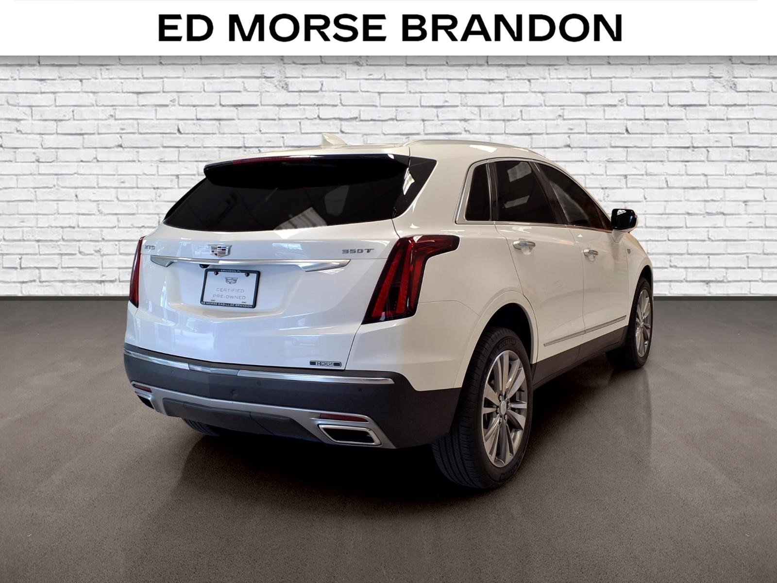 Certified 2025 Cadillac XT5 Premium Luxury FWD image 5