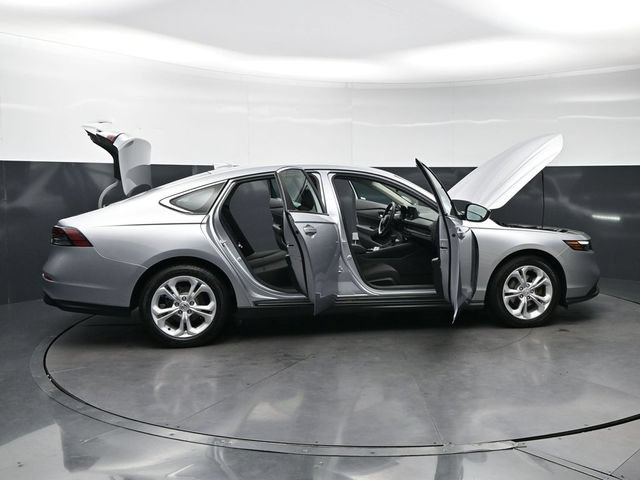 Certified 2025 Honda Accord LX image 33