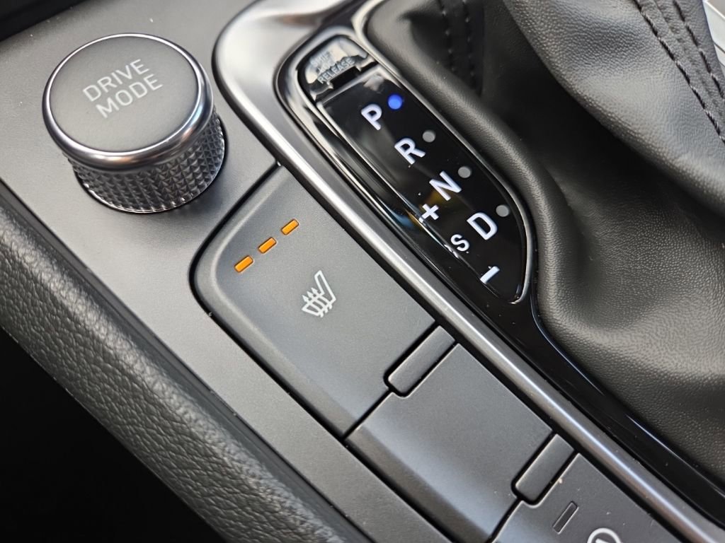 Used 2023 Hyundai Kona Limited w/ Cargo Package AWD/4WD image 39