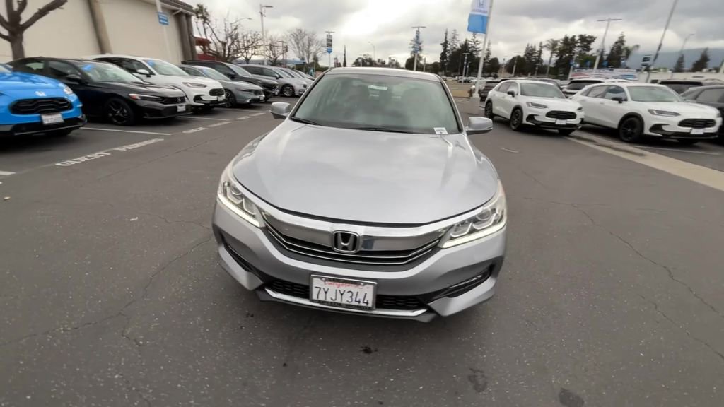 Used 2017 Honda Accord EX image 3