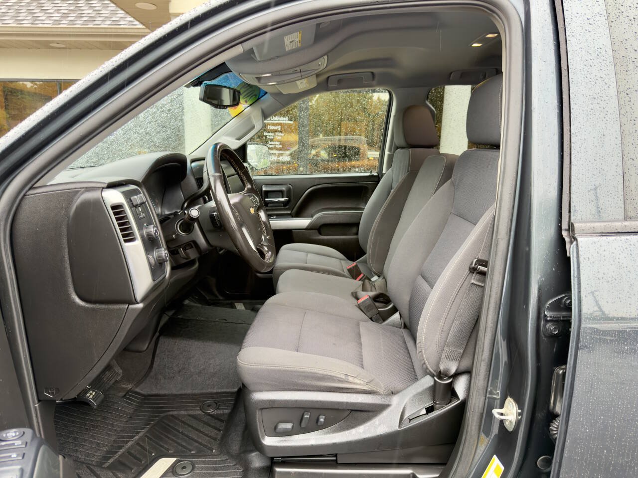 Used 2019 Chevrolet Silverado 1500 LT w/ All Star Edition AWD/4WD image 7