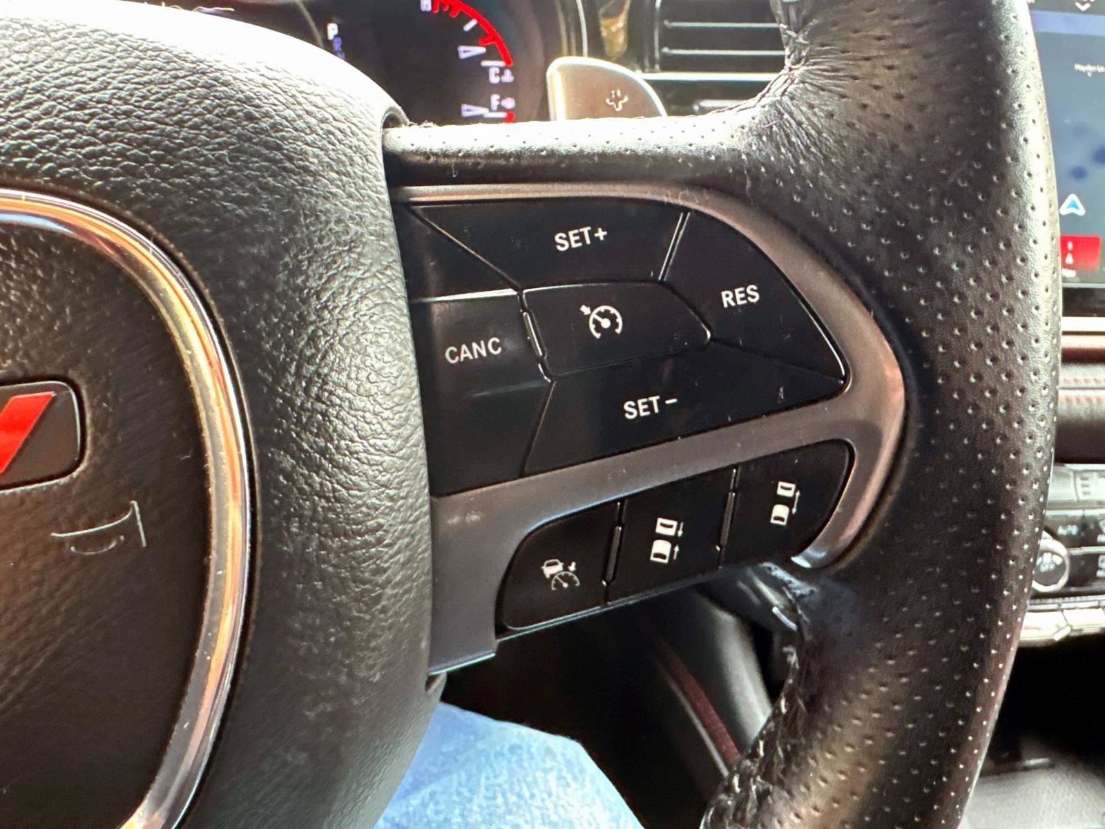 Used 2023 Dodge Durango Citadel image 19