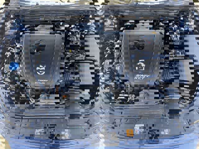 Used 2017 MAZDA MAZDA3 Touring FWD image 11