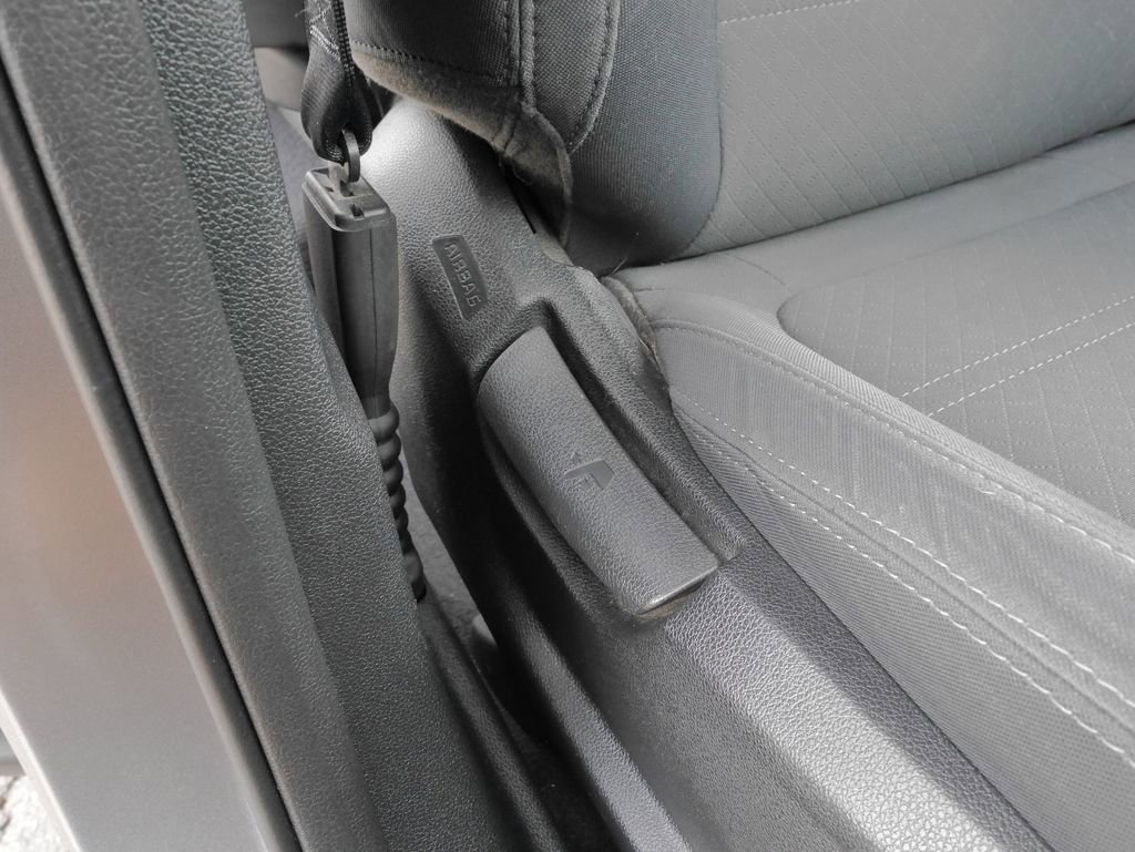 Used 2019 Kia Sorento LX AWD/4WD image 13