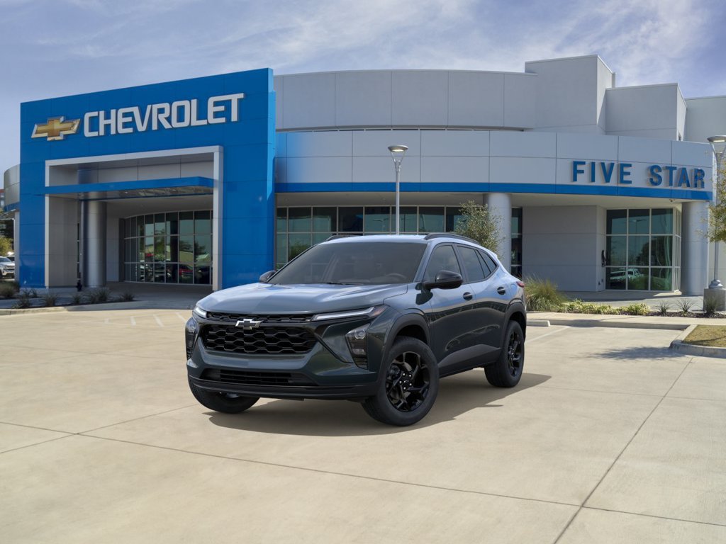 New 2026 Chevrolet Trax LT w/ Driver Confidence Package FWD image 8