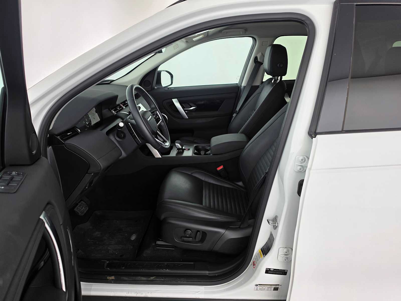 Used 2025 Land Rover Discovery Sport S AWD/4WD image 20