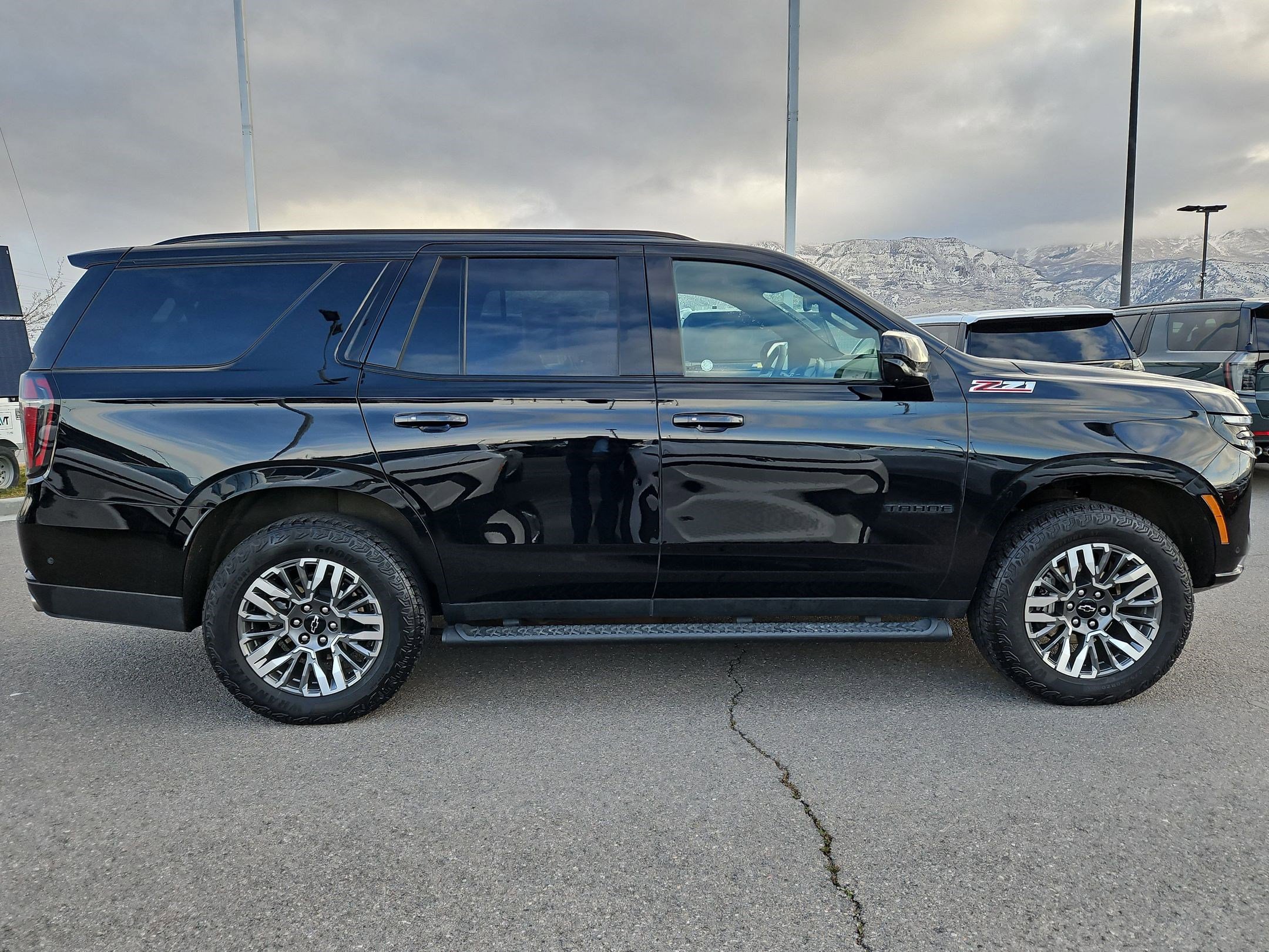 Used 2025 Chevrolet Tahoe Z71 image 2