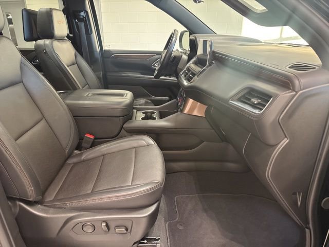 Certified 2024 Chevrolet Tahoe High Country w/ Advanced Technology Package image 16