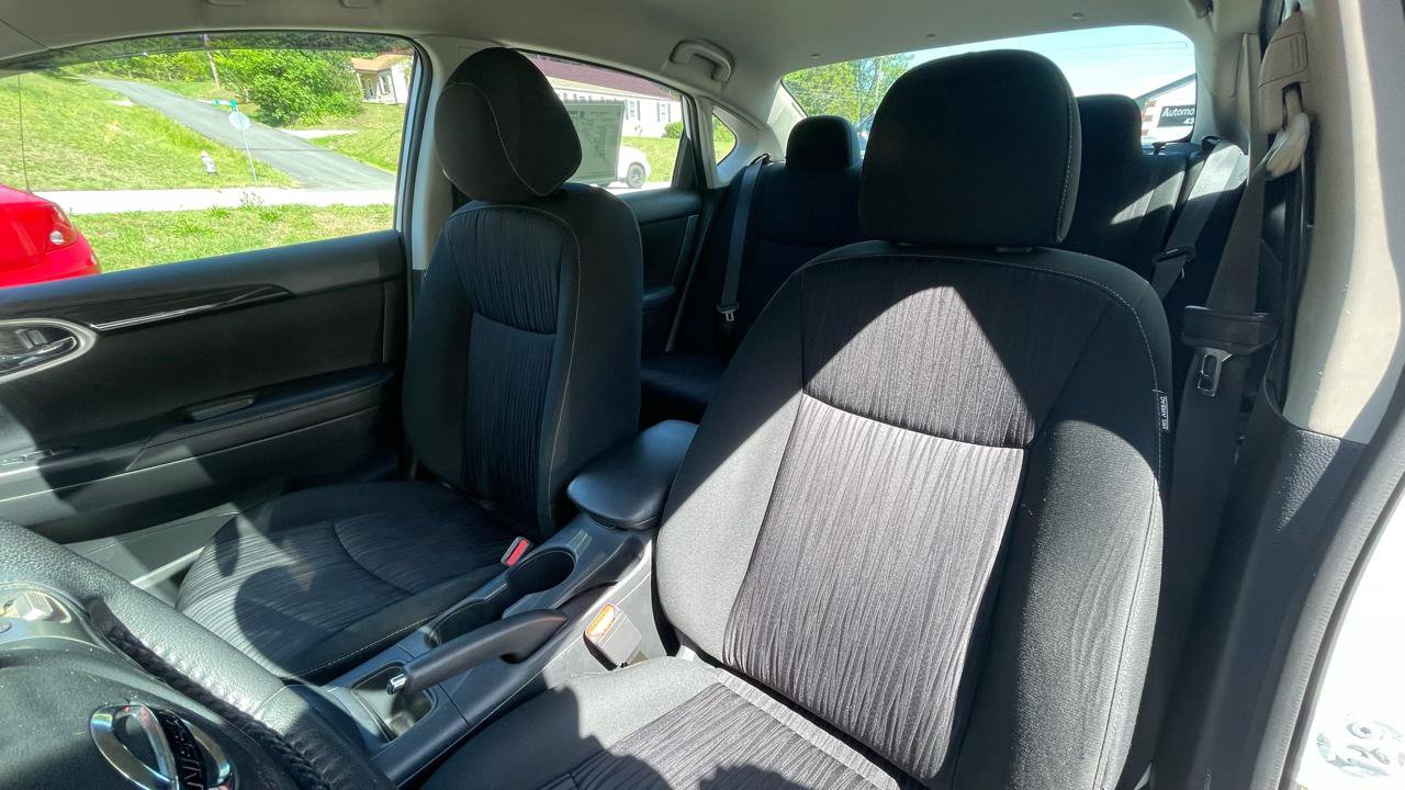 Used 2019 Nissan Sentra SV FWD image 16