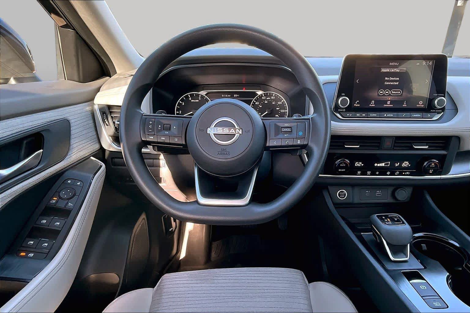 Used 2023 Nissan Rogue SV FWD image 6